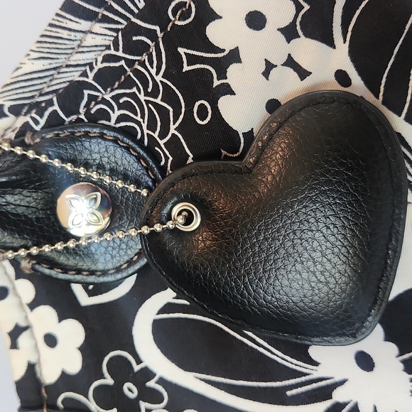 Relic - Black and White Cloth Handbag w Wooden Handle - Picture 5 of 13